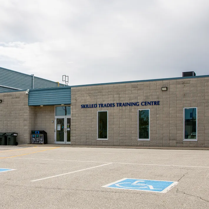An image of Lambton College's STTC building.